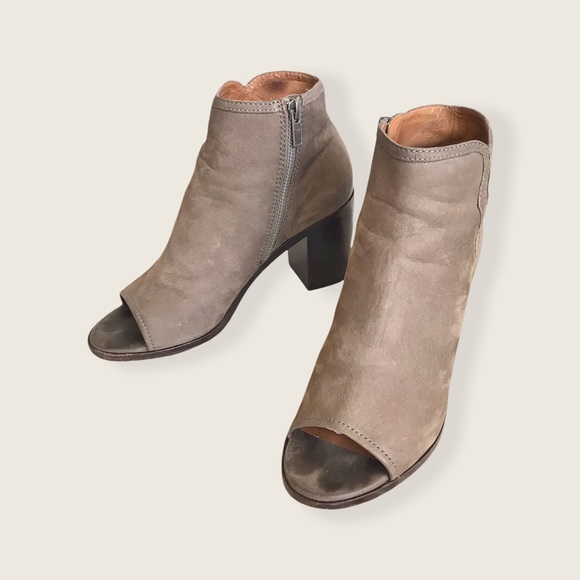 Frye Danica Peep Toe Grey Suede Cute Fall Booties - Picture 7 of 16